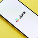 Slackの新機能「Slack コネクト」の用途に批判が相次いだワケとは？