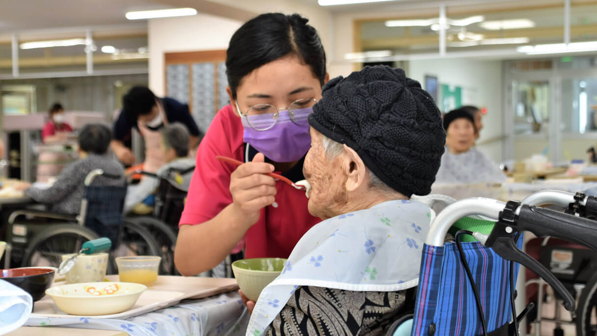 【澤田晃宏／外国人まかせ】誰が高齢者のオムツを替えるのか？　在留資格が乱立する介護の限界の画像5