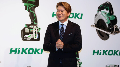 ヒロミ、芸能界一のDIY通! 電動工具ブランドをPRして「職人ってカッコいい」の画像2