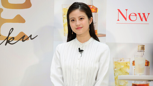 今田美桜、ウイスキー愛を語るリリー・フランキーに思わず「カッコ良すぎる」?の画像2
